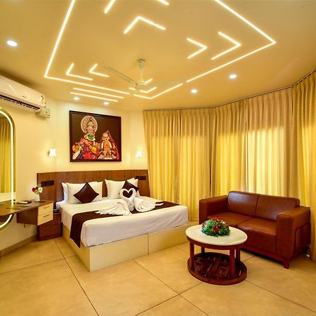 Krishnatheeram Ayur Holy Beach Resorts Varkala Exterior foto